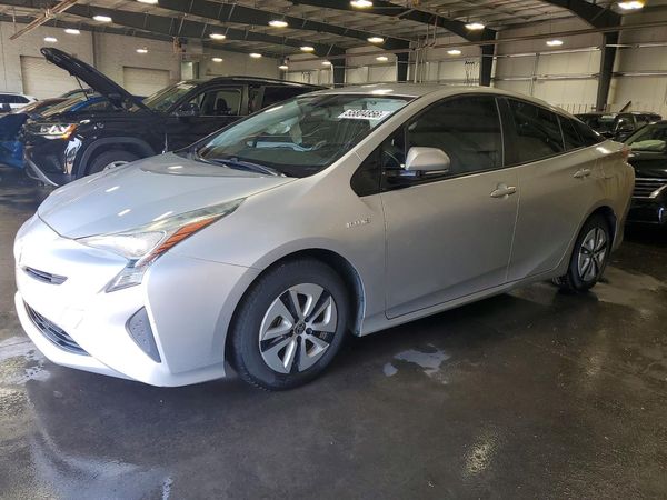 2016 TOYOTA PRIUS