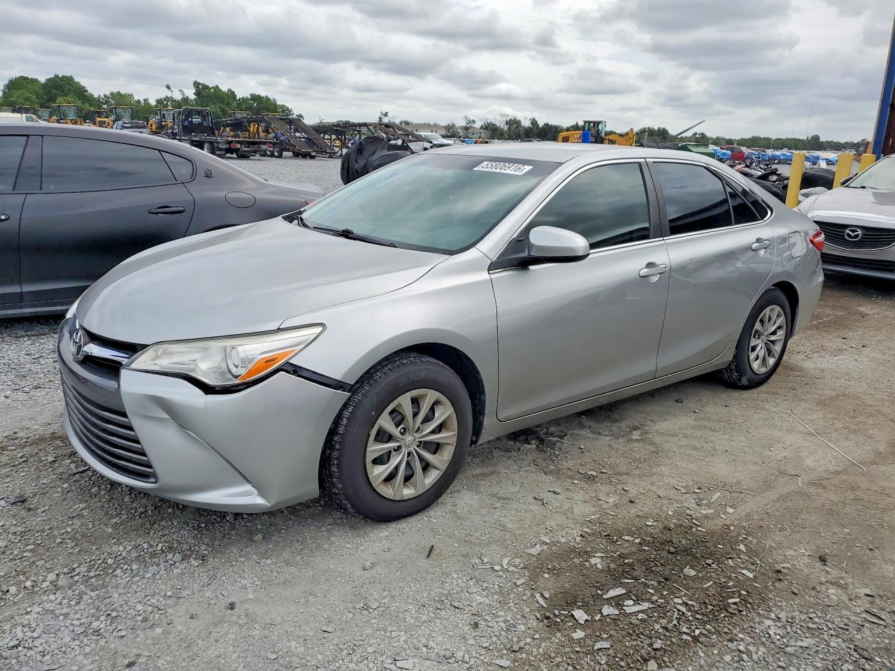 2017 TOYOTA CAMRY