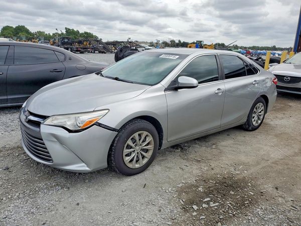 2017 TOYOTA CAMRY