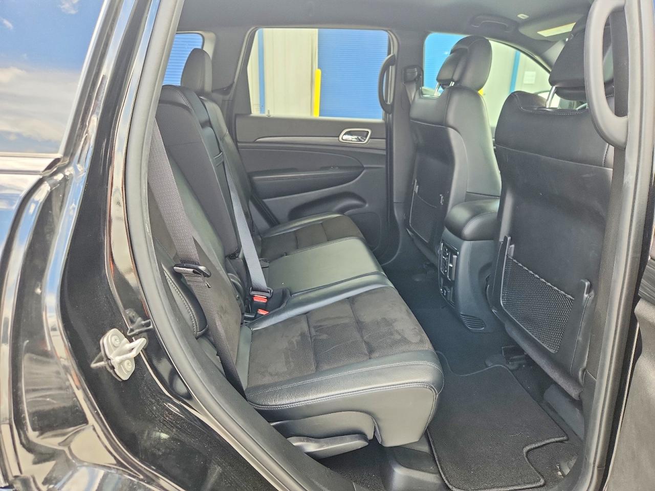 2020 JEEP GRAND CHEROKEE LAREDO 4X2