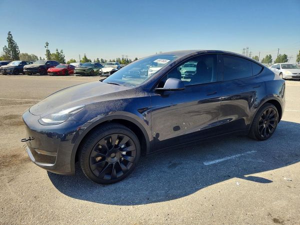 2024 TESLA MODEL Y