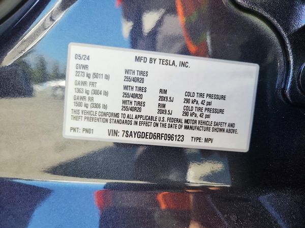2024 TESLA MODEL Y