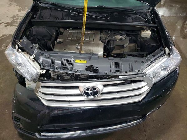 2013 TOYOTA HIGHLANDER Base/Hybrid