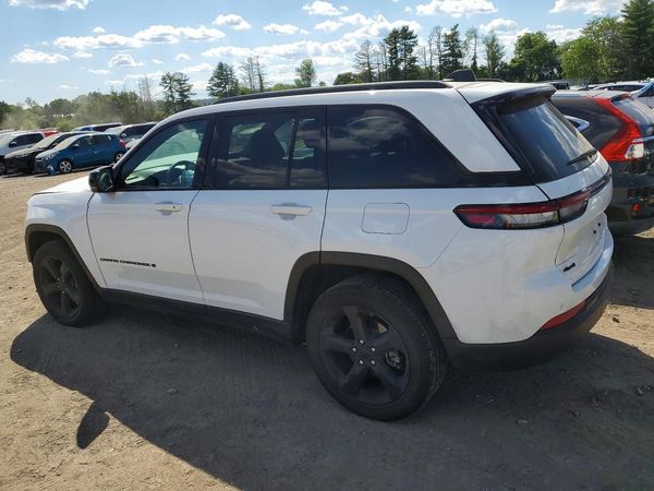 2024 JEEP GRAND CHEROKEE LAREDO 4X4