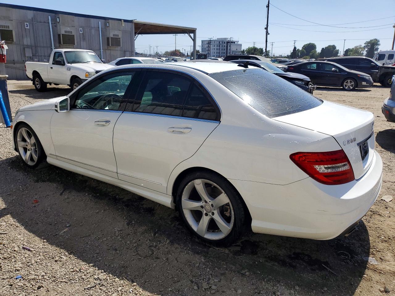 2014 MERCEDES-BENZ C C250