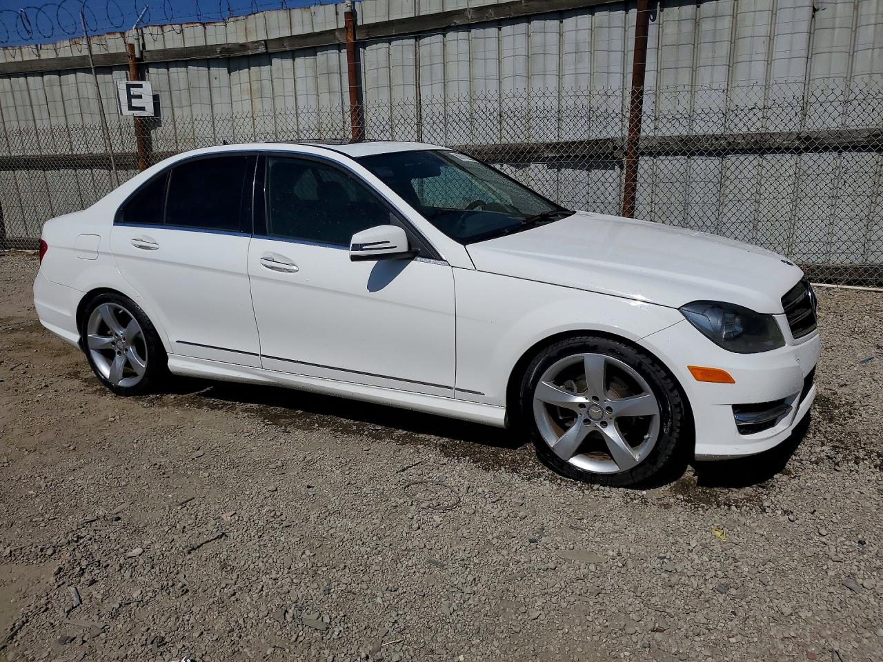 2014 MERCEDES-BENZ C C250