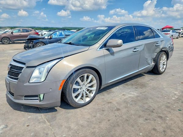2017 CADILLAC XTS Luxury