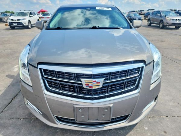 2017 CADILLAC XTS Luxury