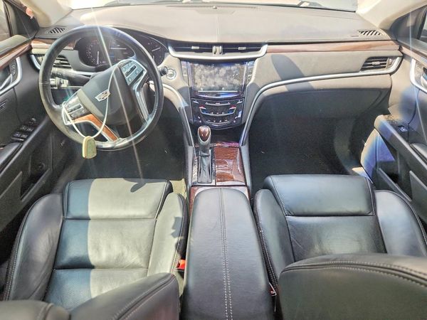 2017 CADILLAC XTS Luxury