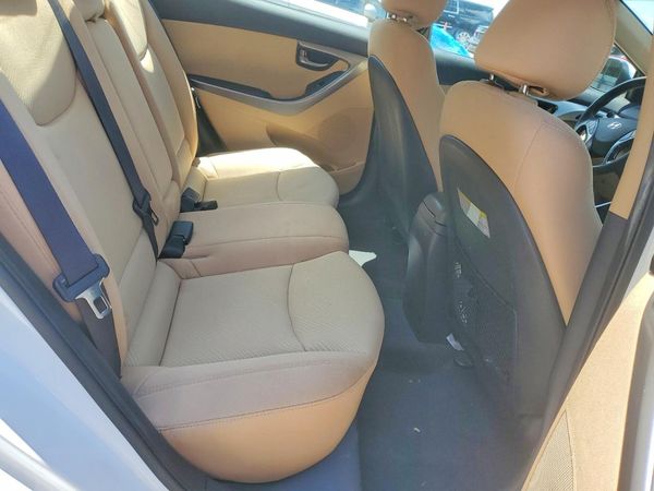 2013 HYUNDAI ELANTRA