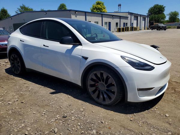 2022 TESLA MODEL Y