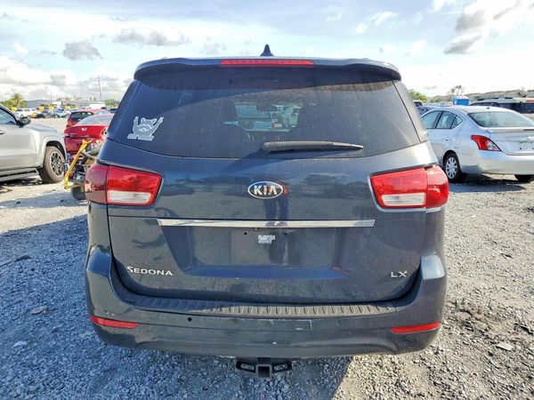 2016 KIA SEDONA LX - Middle-low