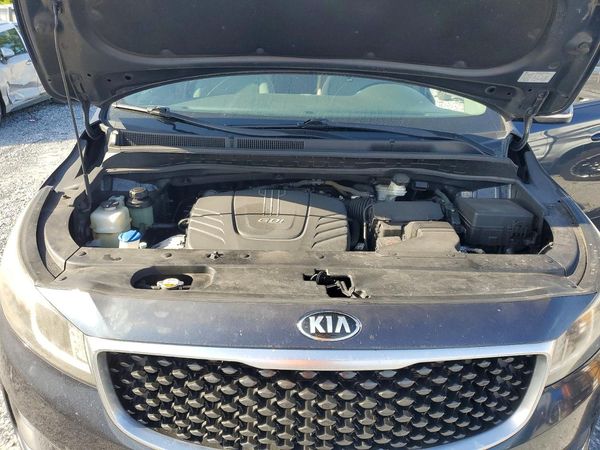2016 KIA SEDONA LX - Middle-low