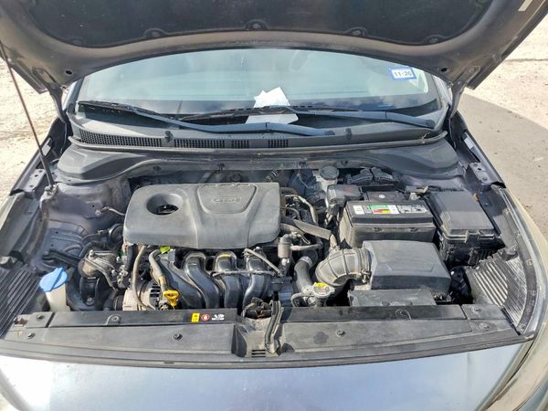 2019 HYUNDAI ACCENT SE and SEL