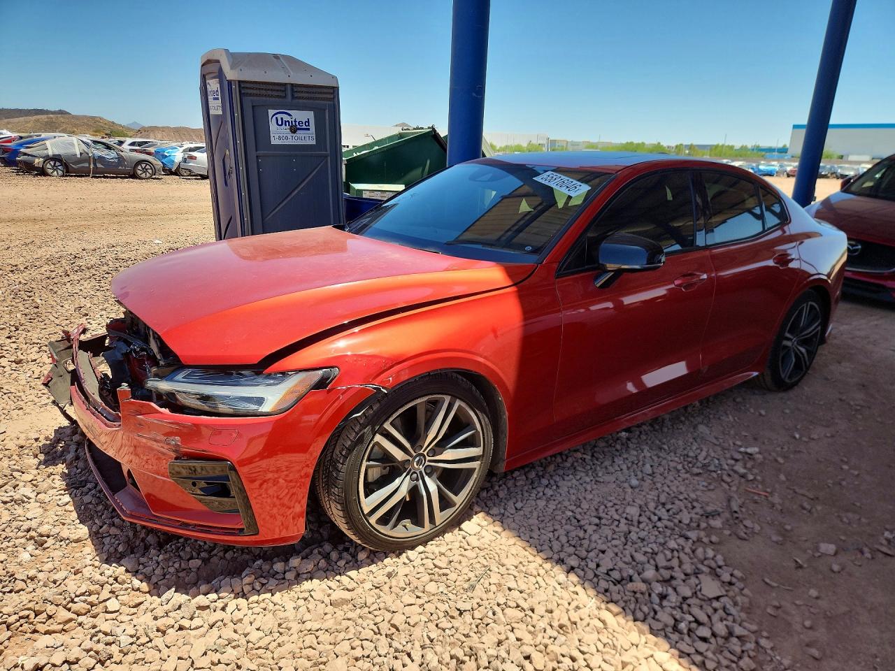 2019 VOLVO S60 R-Design