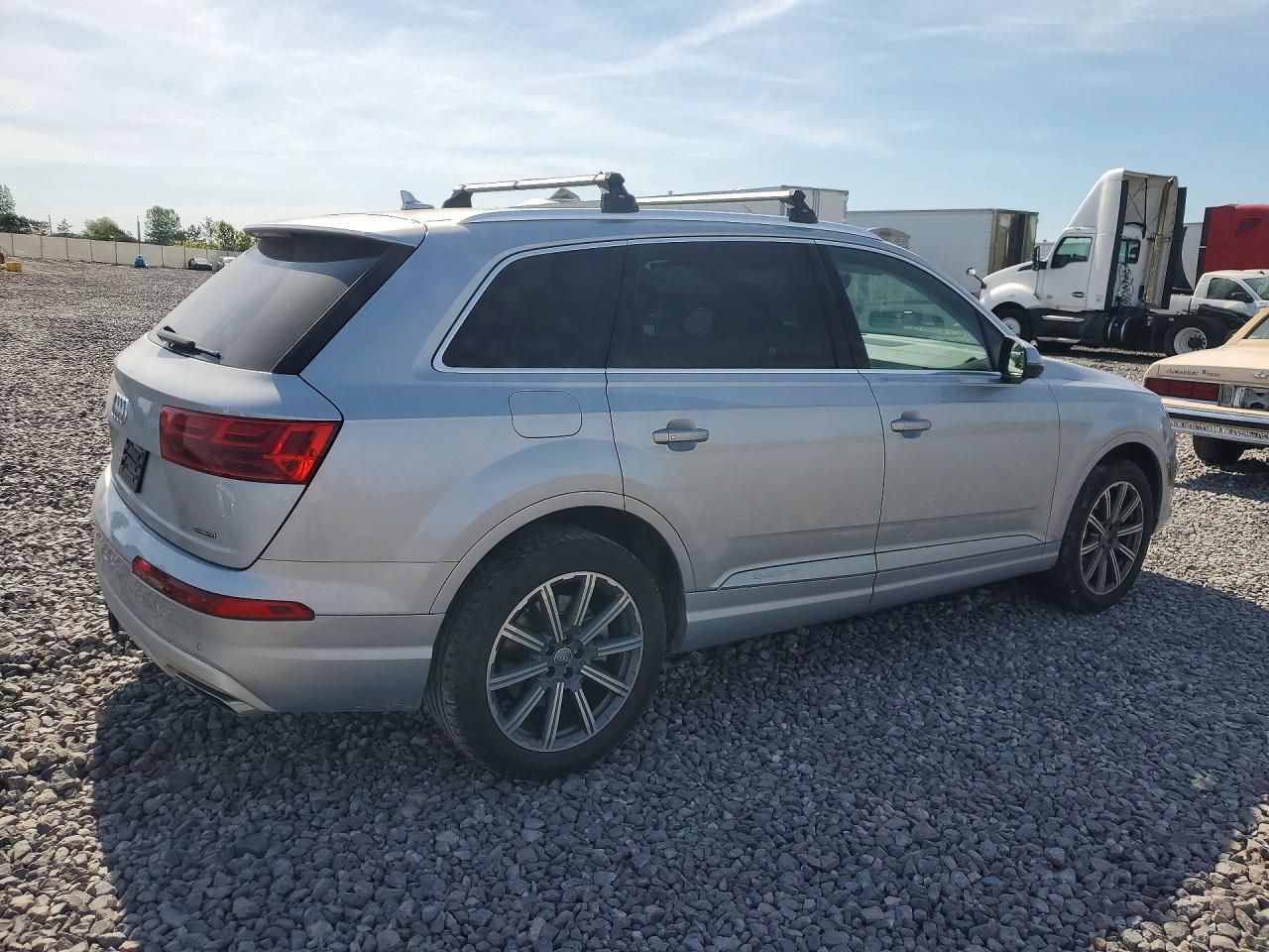 2018 AUDI Q7 quattro Premium Plus