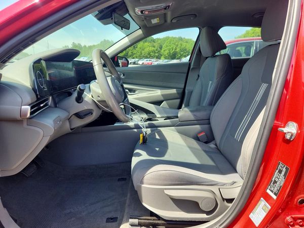 2023 HYUNDAI ELANTRA SEL w/Convenience Pkg