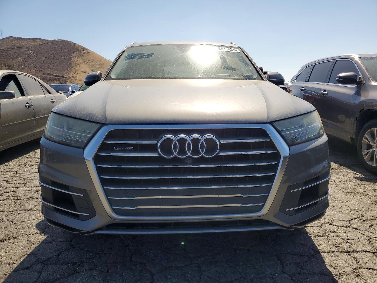 2017 AUDI Q7 quattro Prestige
