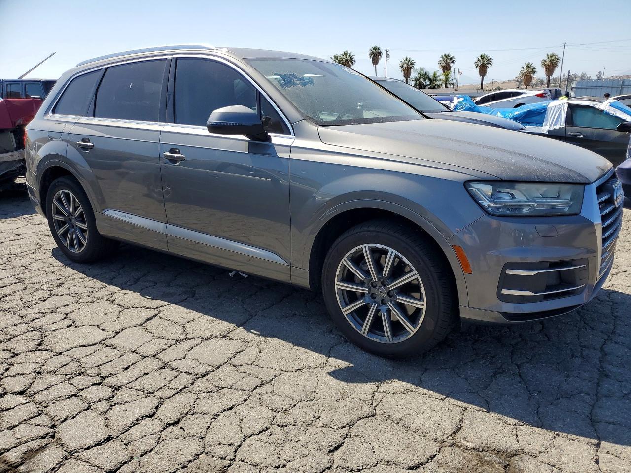 2017 AUDI Q7 quattro Prestige
