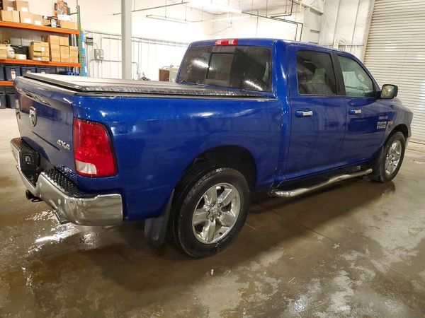 2017 RAM 1500 SLT