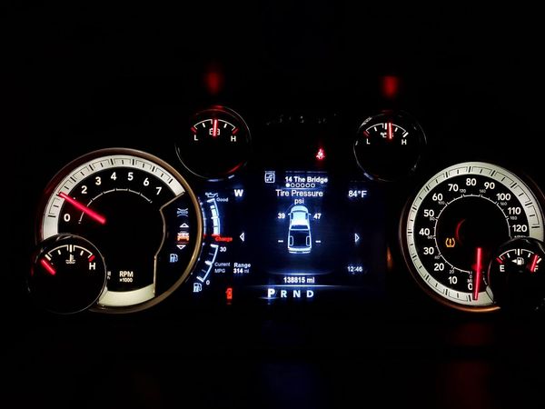 2017 RAM 1500 SLT