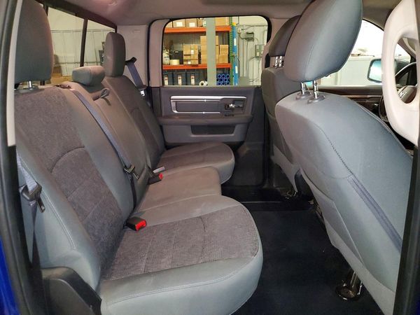 2017 RAM 1500 SLT