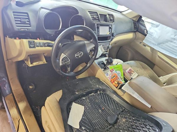 2013 TOYOTA HIGHLANDER Base/Hybrid — CKPT