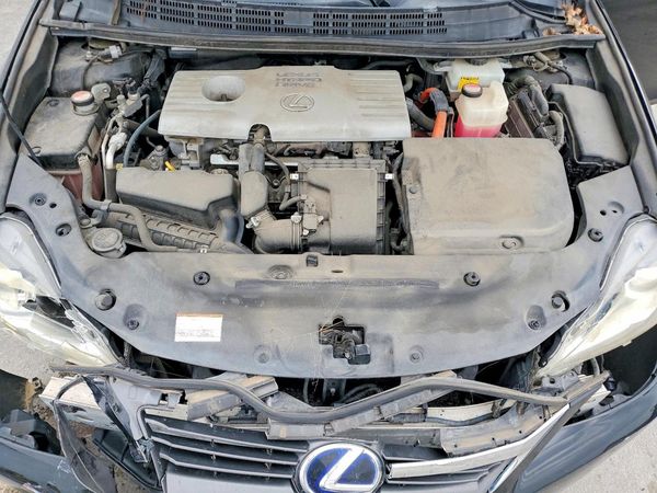 2015 LEXUS CT 200h