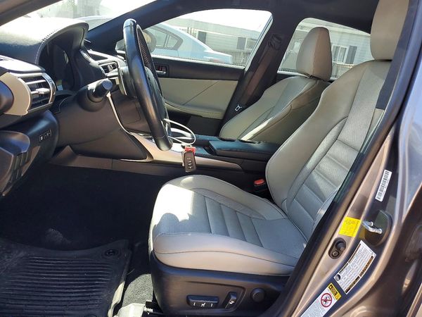 2015 LEXUS IS
