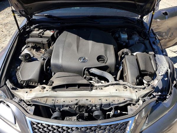 2015 LEXUS IS