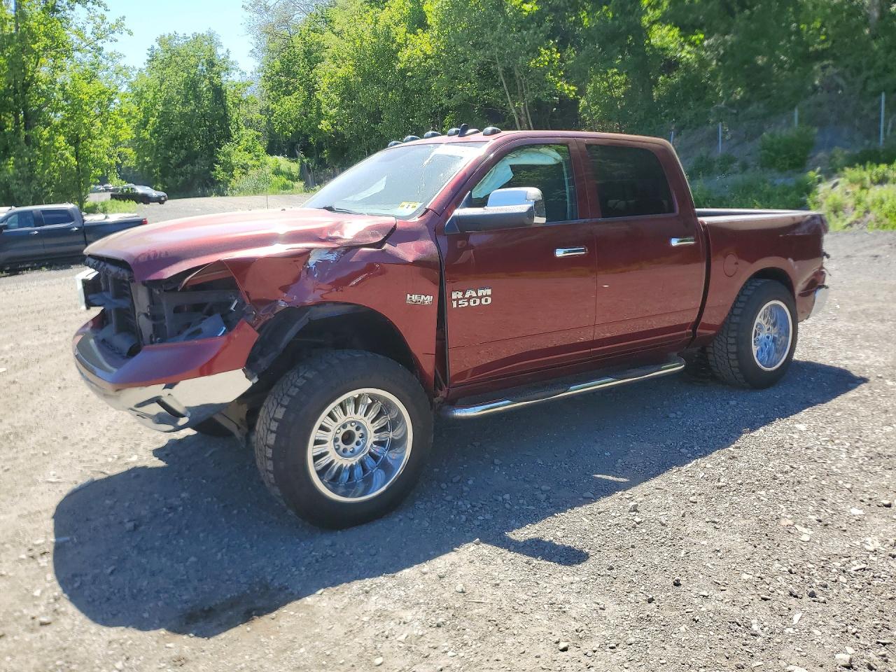 2016 RAM 1500 SLT