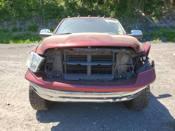 2016 RAM 1500 SLT