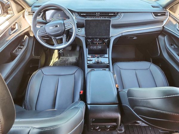 2025 JEEP GRAND CHEROKEE