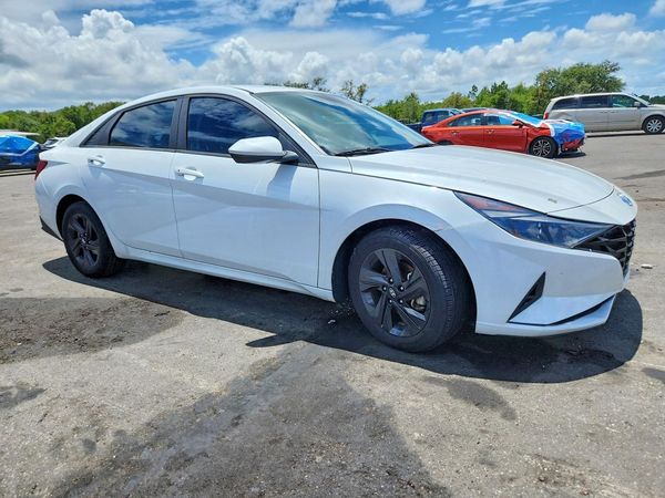 2021 HYUNDAI ELANTRA SEL