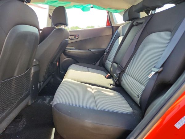 2020 HYUNDAI KONA SE