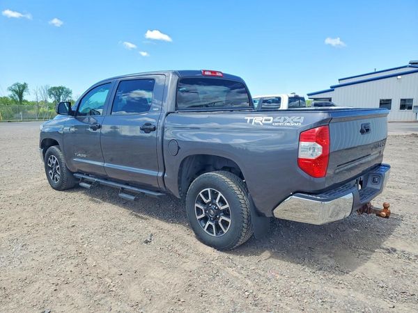 2018 TOYOTA TUNDRA SR5