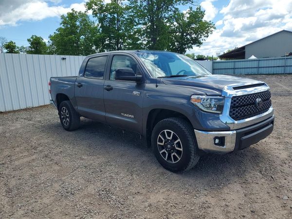 2018 TOYOTA TUNDRA SR5