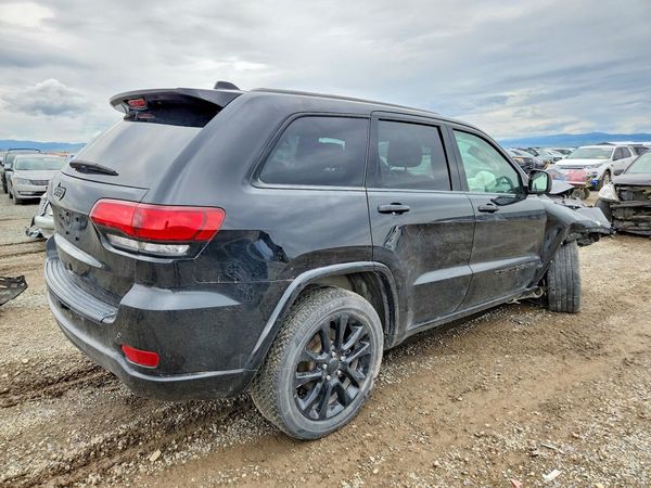 2022 JEEP GRAND CHEROKEE WK LAREDO 4X4
