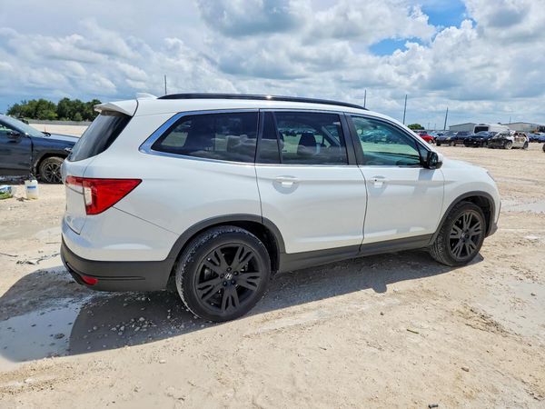 2021 HONDA PILOT SE
