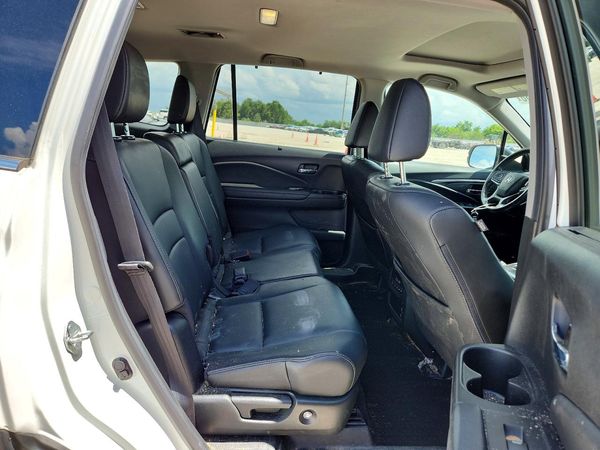 2021 HONDA PILOT SE