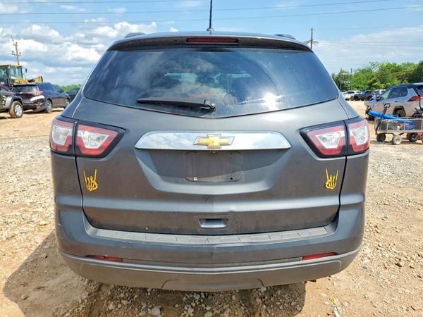 2014 CHEVROLET TRAVERSE LS