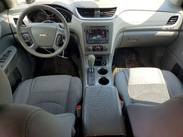 2014 CHEVROLET TRAVERSE LS