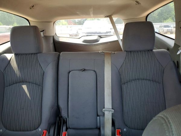 2014 CHEVROLET TRAVERSE LS