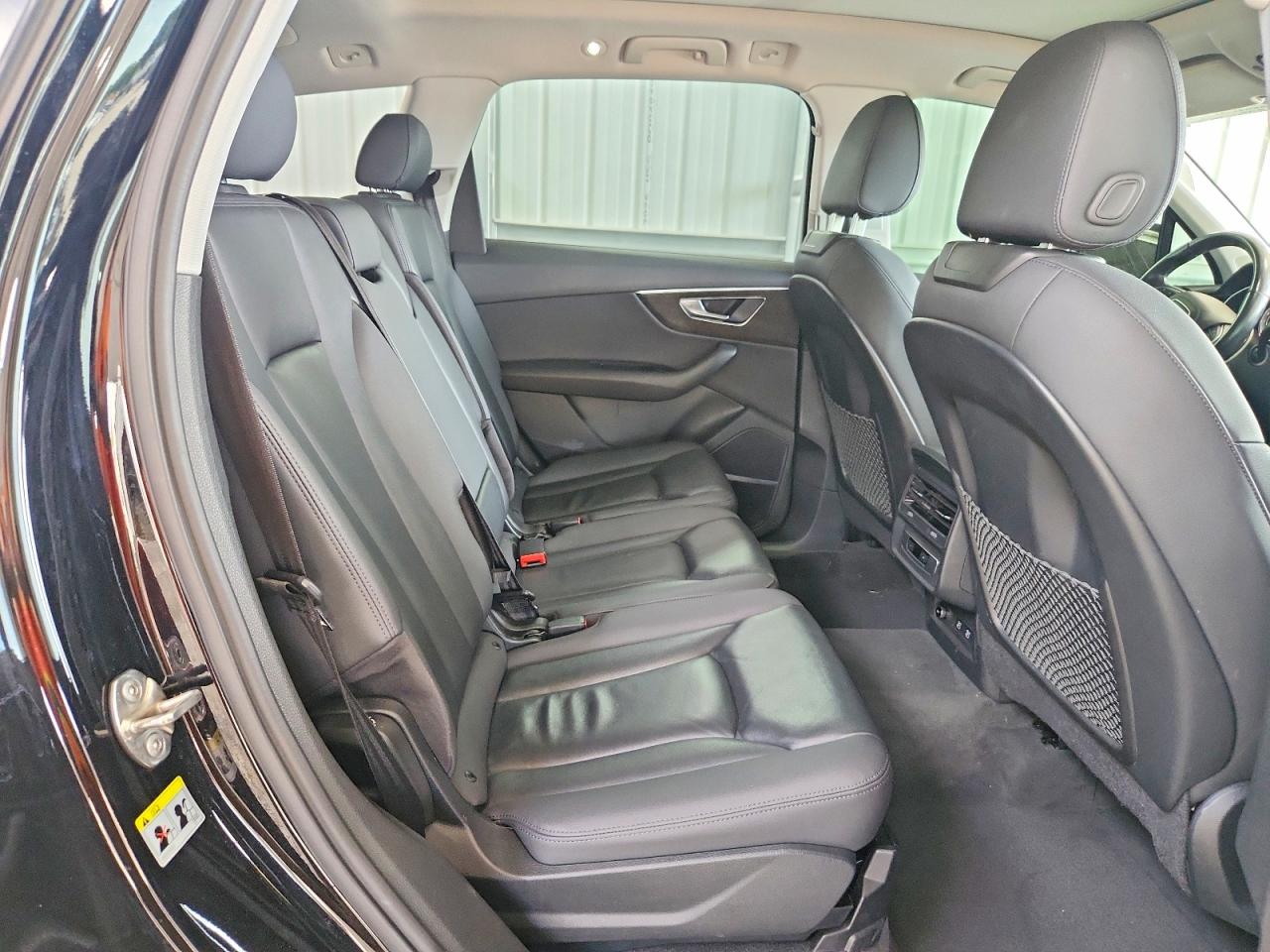 2021 AUDI Q7 quattro Premium Plus
