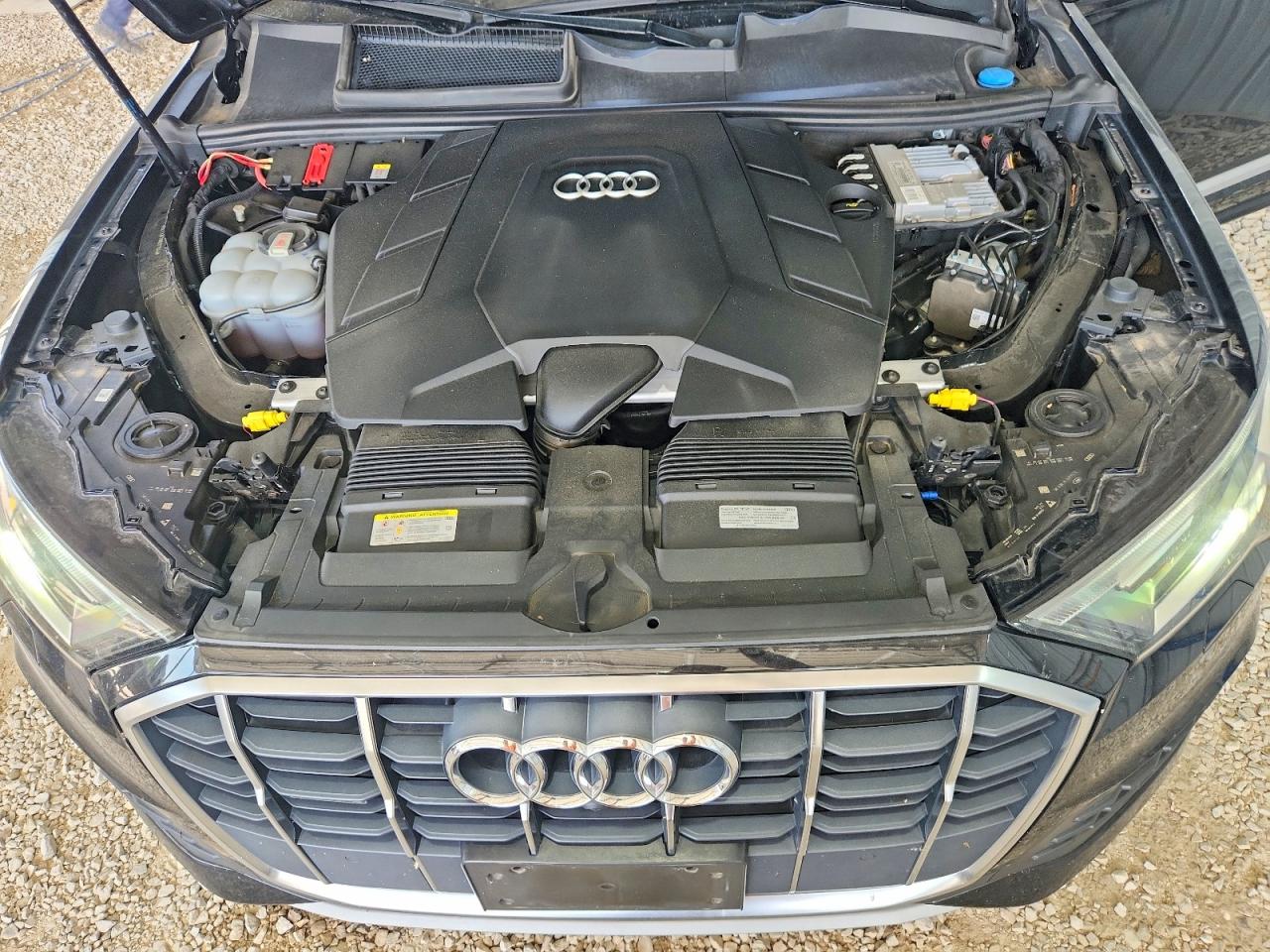 2021 AUDI Q7 quattro Premium Plus