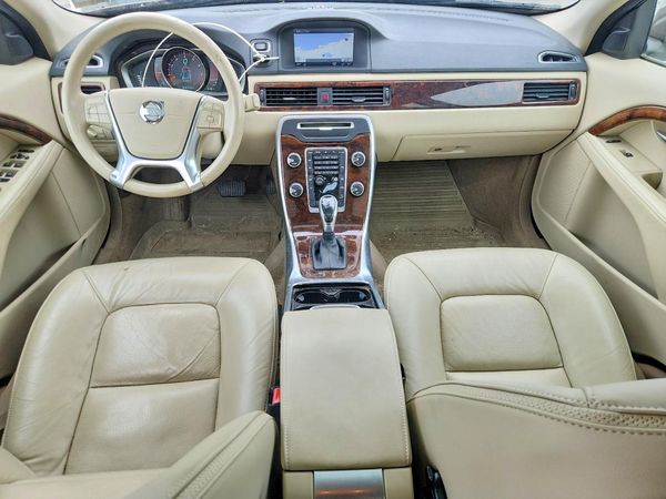 2015 VOLVO XC70