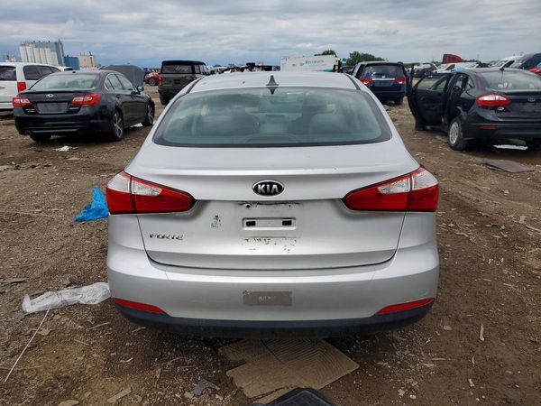 2015 KIA FORTE