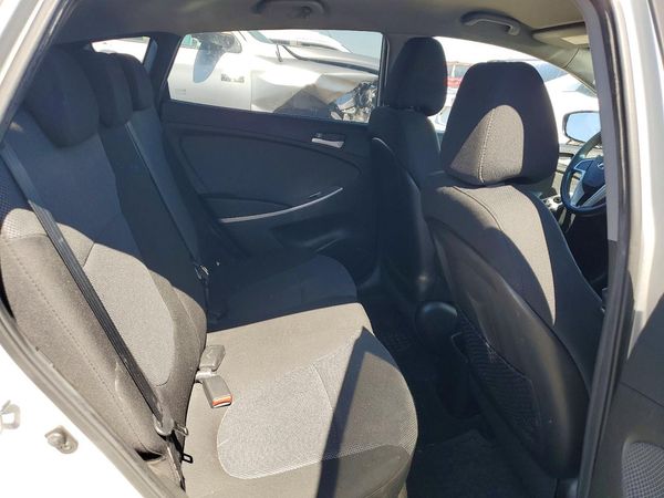2013 HYUNDAI ACCENT GLS, GS