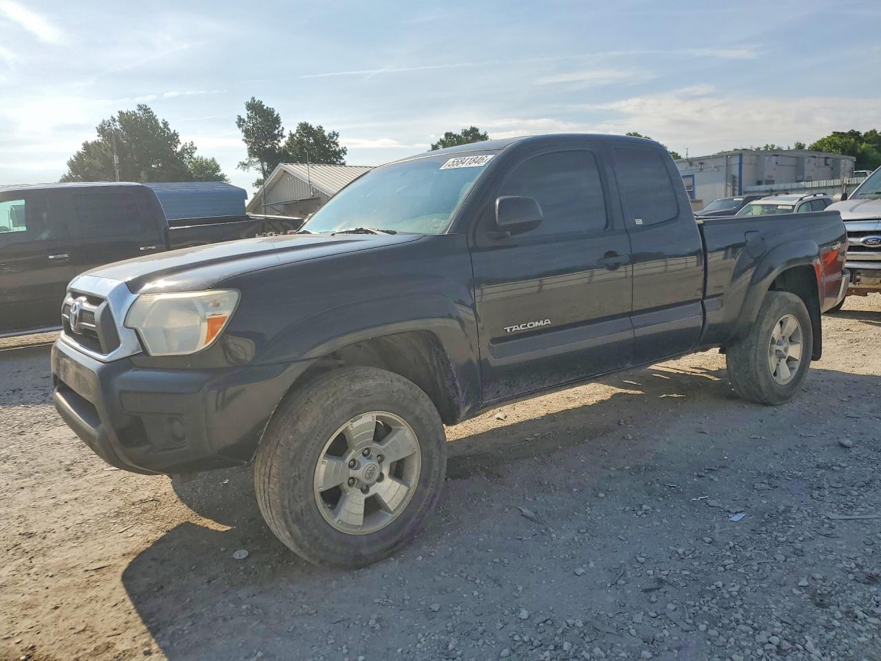 2015 TOYOTA TACOMA Delux Grade