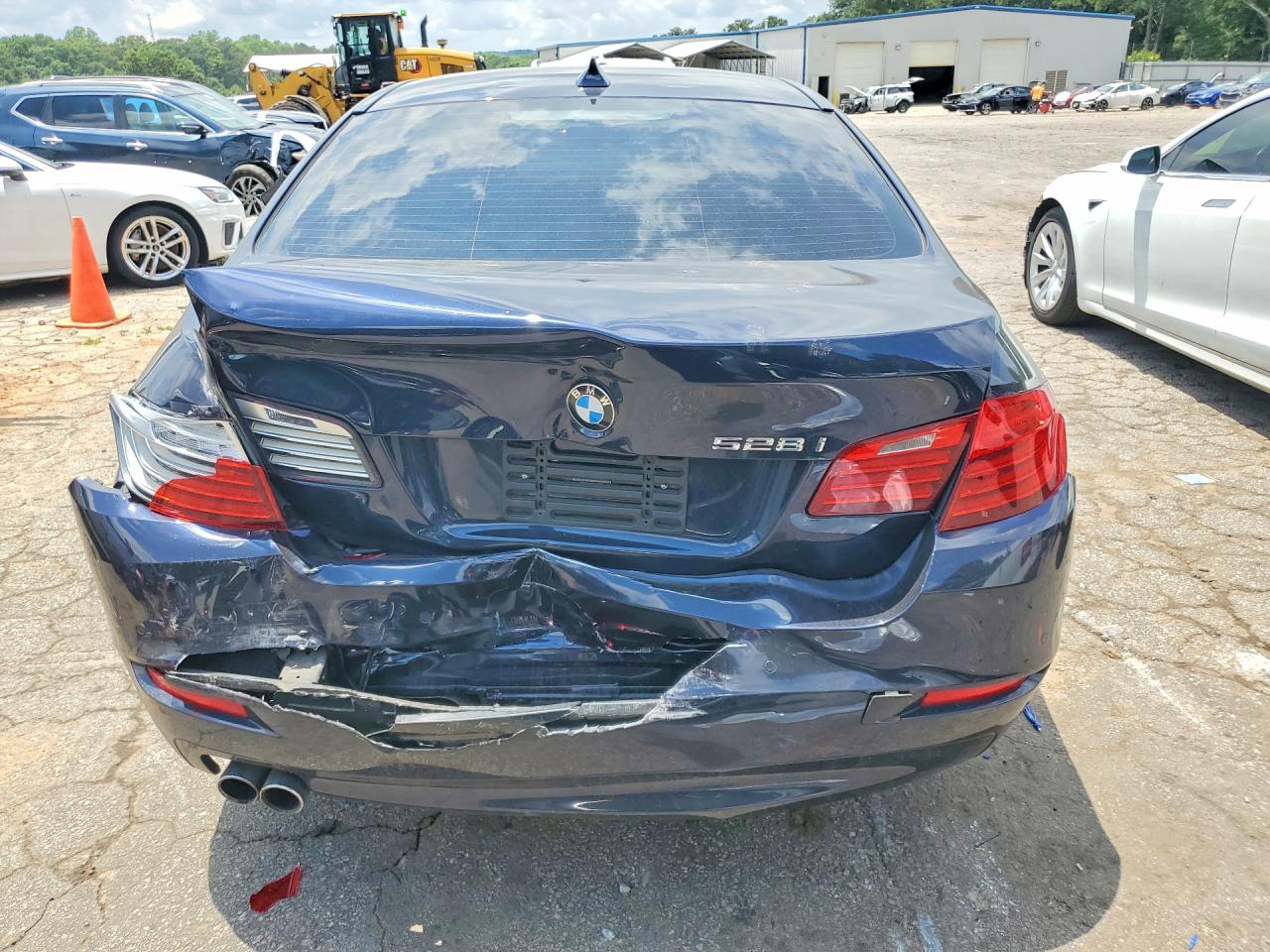 2016 BMW 528
